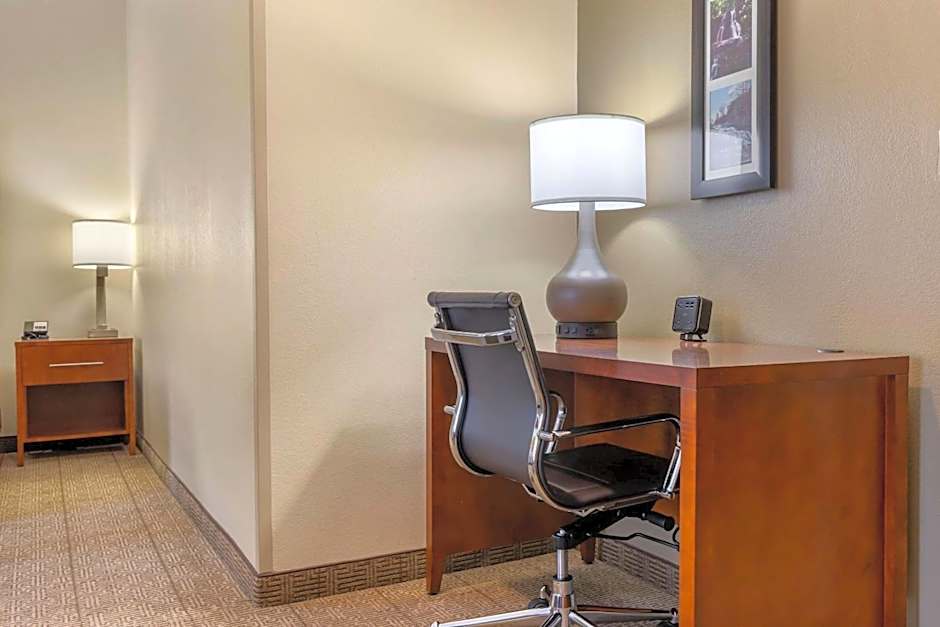 Comfort Suites Boone - University Area