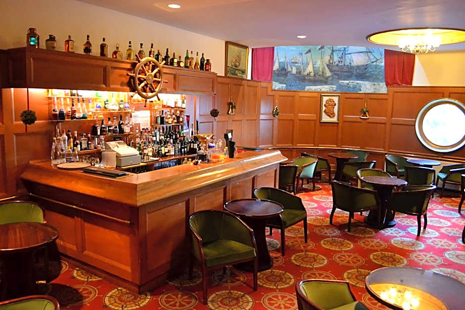 North West Castle Hotel