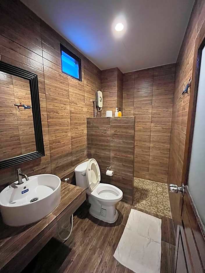 Wong Sai Siri Srichiangkhan Hotel