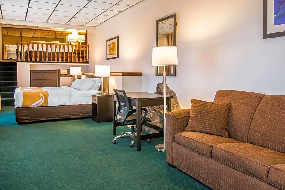 Quality Inn & Suites Houghton