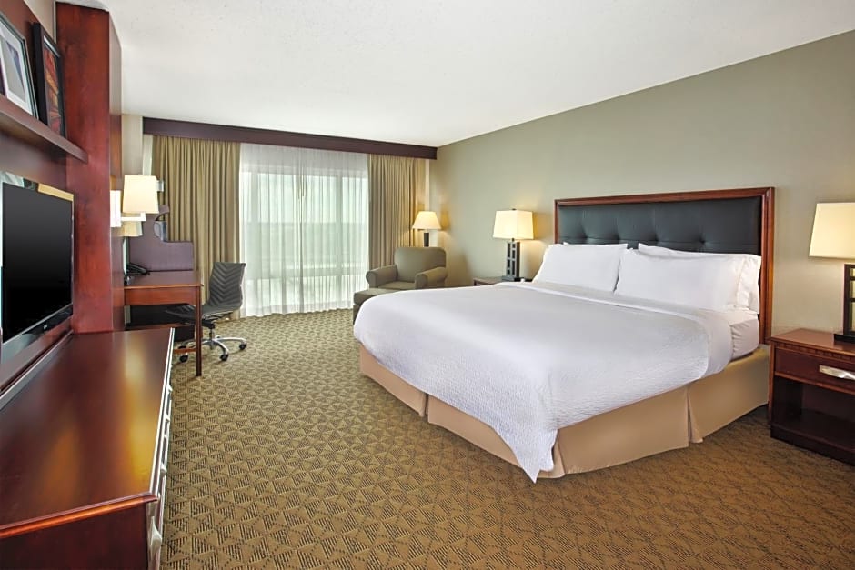 Holiday Inn University Plaza-Bowling Green