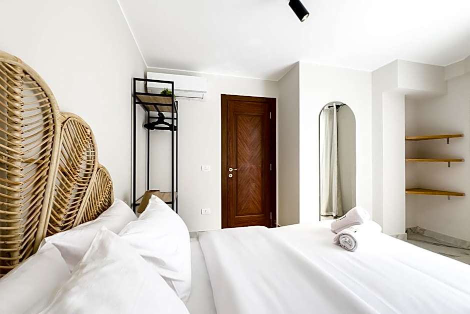 The 2BDR Radiant Residence 5 min to Airport