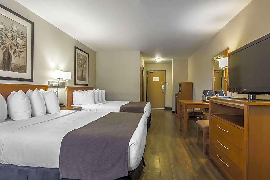 Quality Inn & Suites Saskatoon