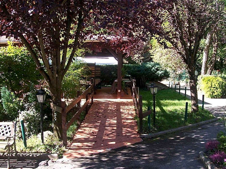 Hotellerie De La Cascade