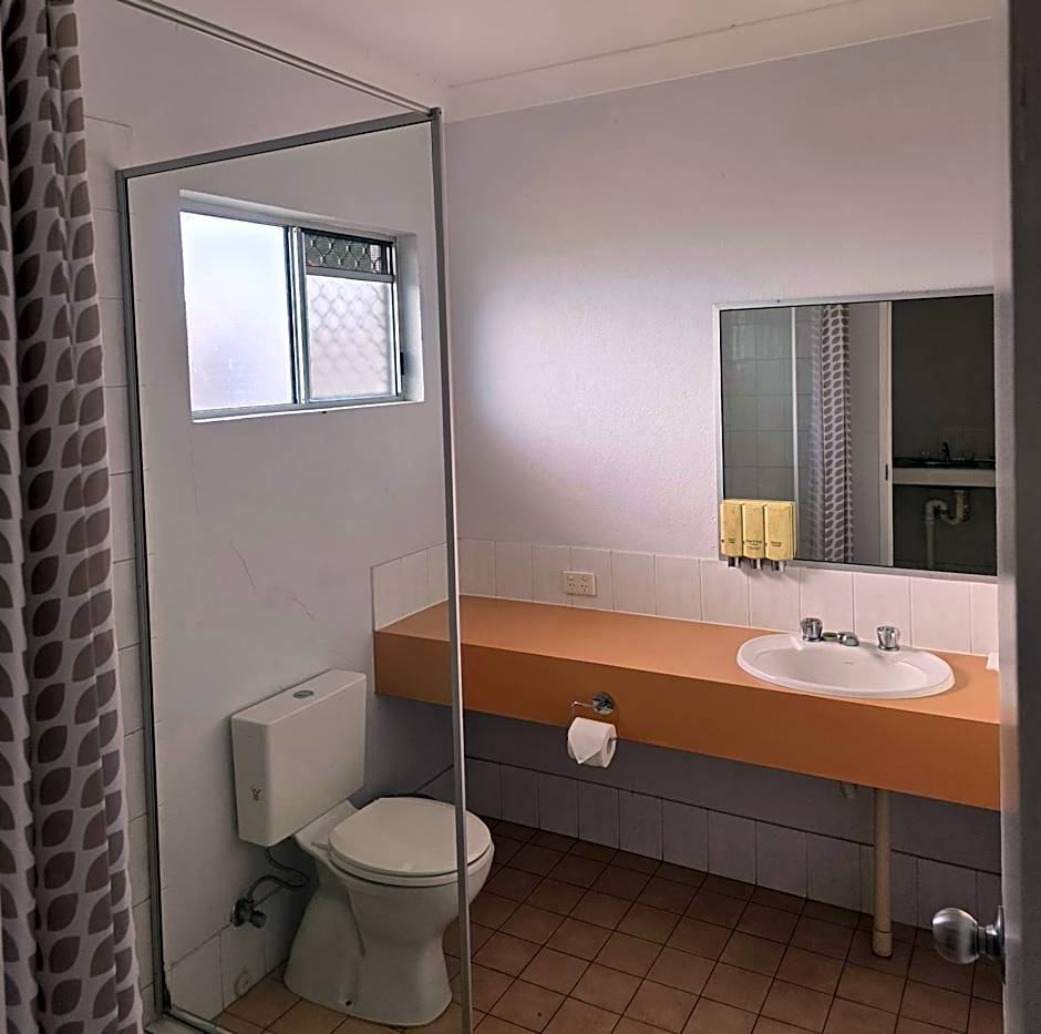 Emerald Central Hotel
