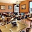 Days Inn & Suites by Wyndham Fort Pierce Midtown
