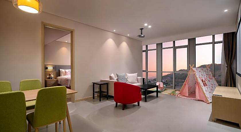 Holiday Inn Express Qingdao Innovation Park By IHG