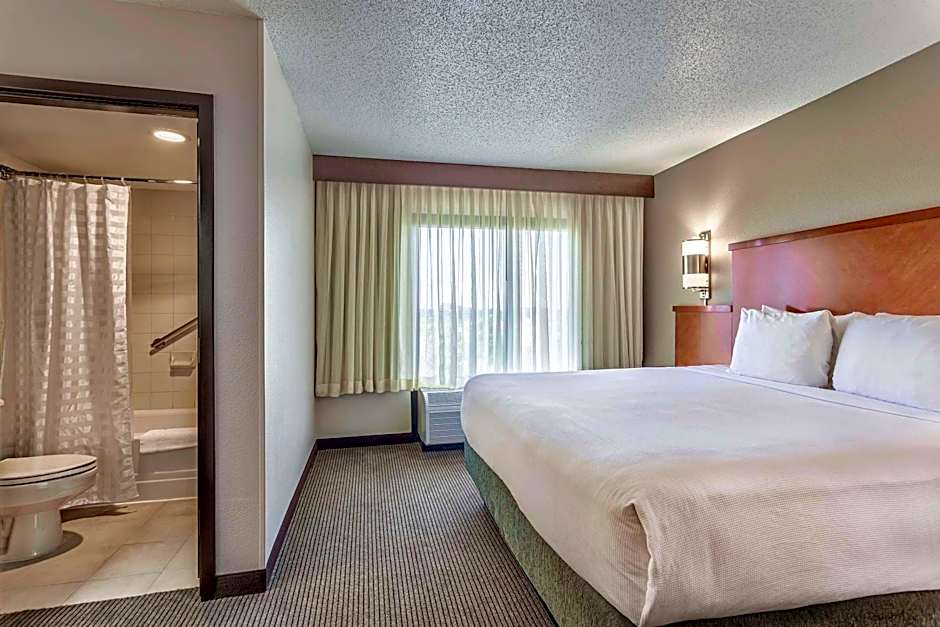 Hyatt Place Overland Park Convention Center