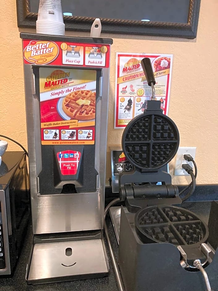 Super 8 by Wyndham Chisago City