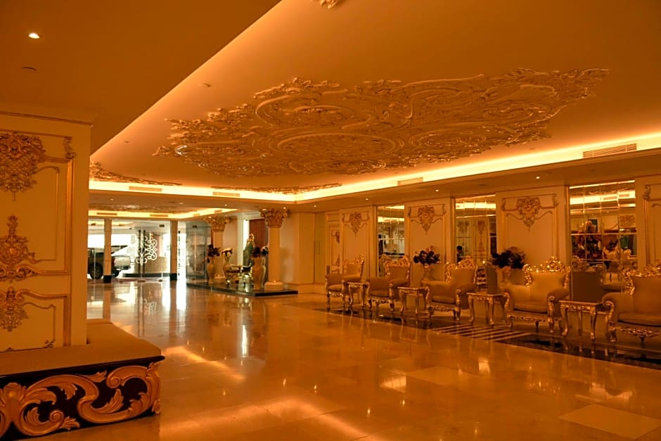 Puteri Wing - Riverside Majestic Hotel