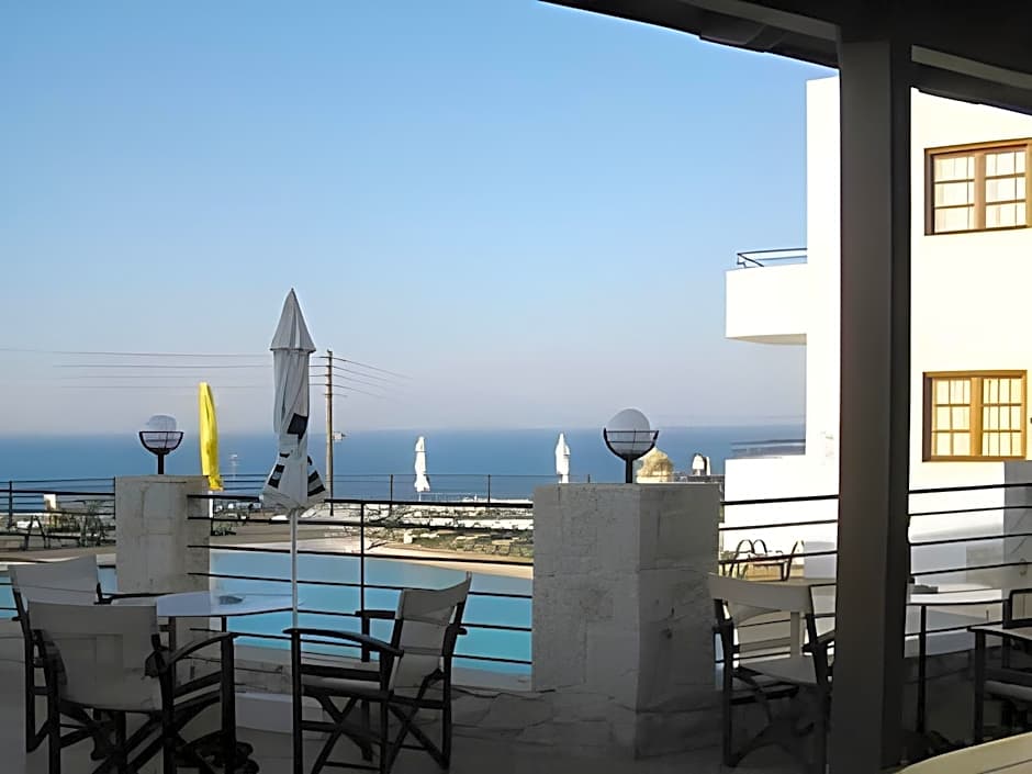 Amazones Village Suites