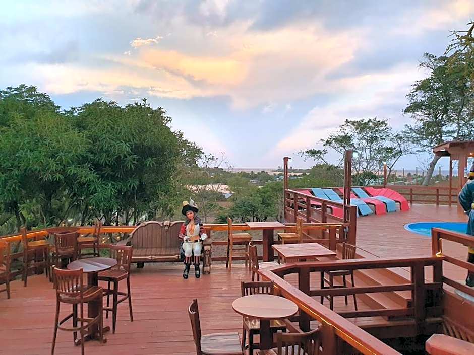 Hotel and Dive Center Roatan Yacht Club