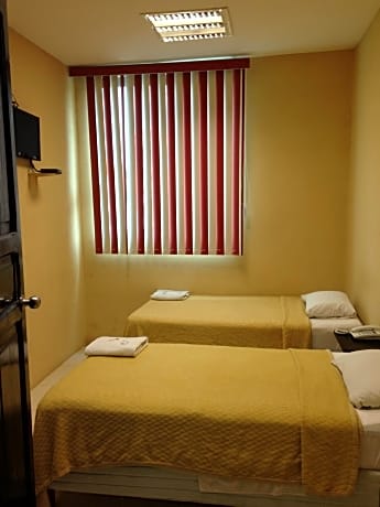 Hotel Moreno