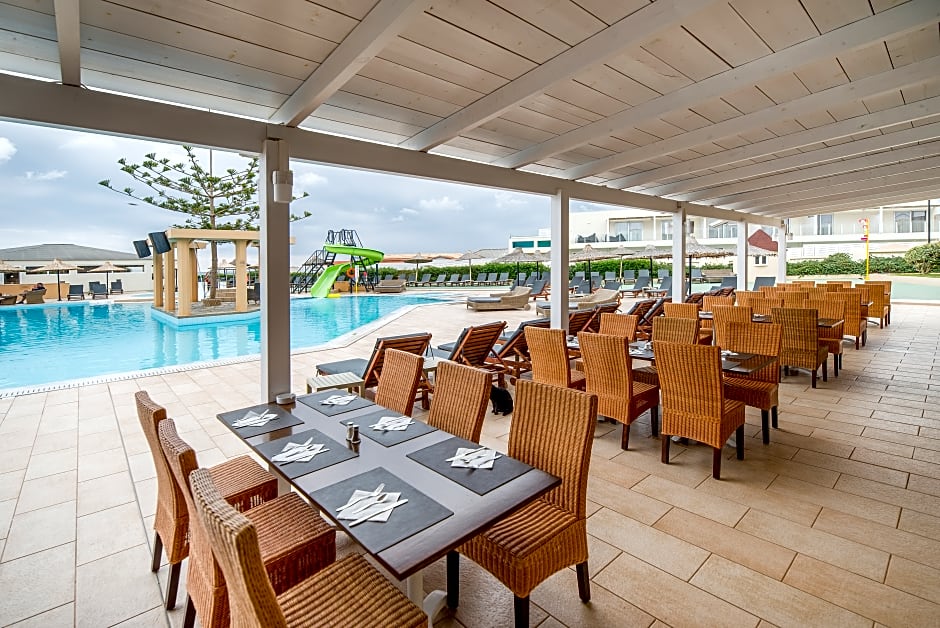 SENSEANA Sea Side Resort & Aquadventure