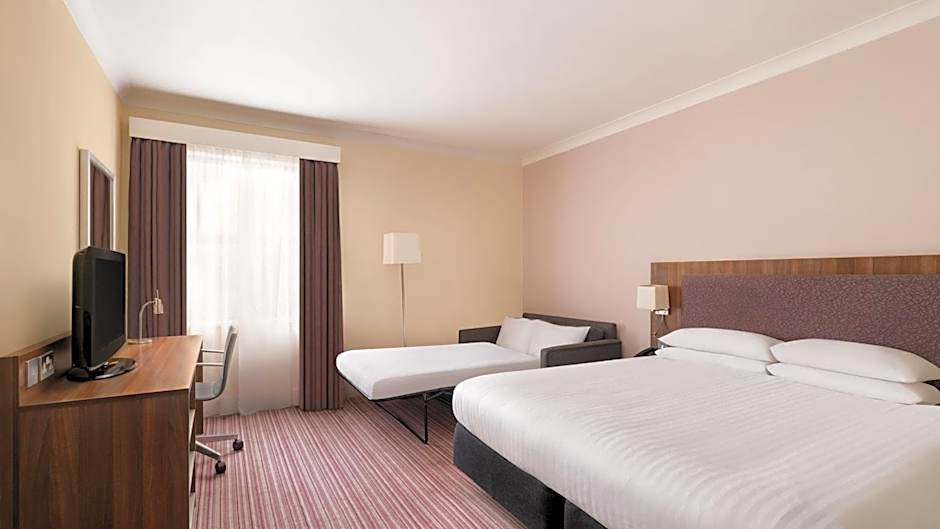 Holiday Inn Rotherham-Sheffield M1Jct.33 By IHG
