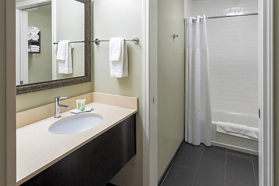 Staybridge Suites Omaha West By IHG