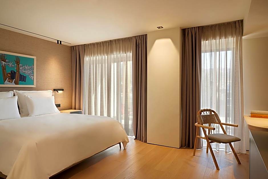 Dusit Suites Athens