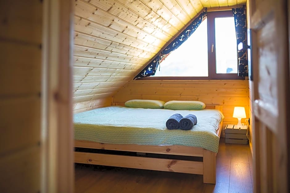 Chaty Trzy 731-950-635