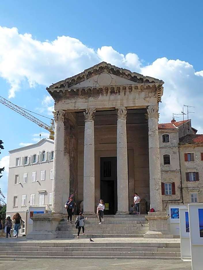 Villa Pietro Comfortable holiday residence