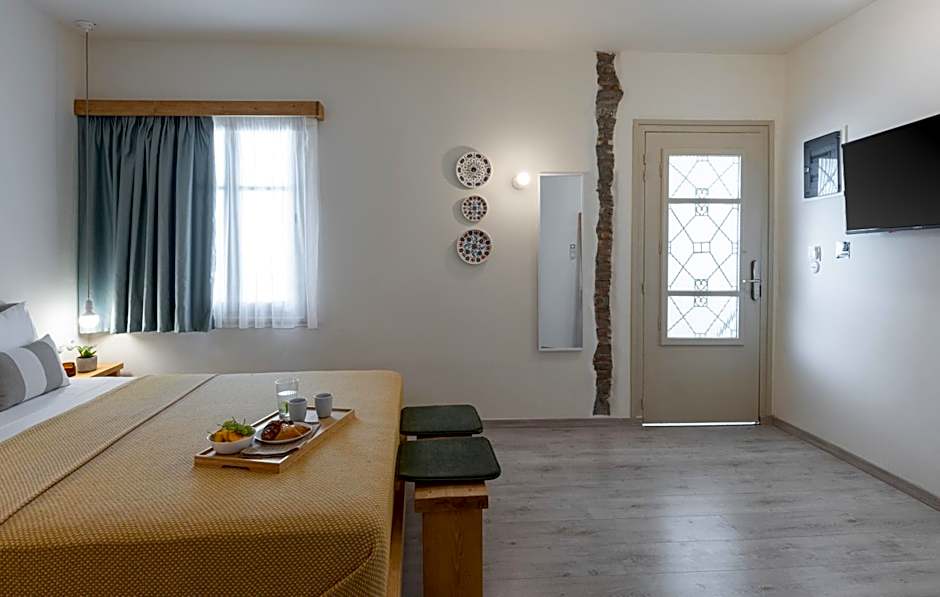 Capella Skiathos, Residences