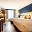 La Quinta Inn & Suites by Wyndham Danbury
