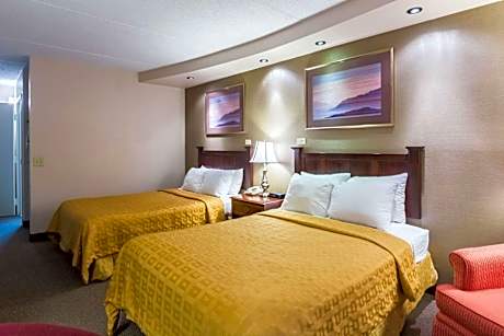 2 Double Beds, No Smoking