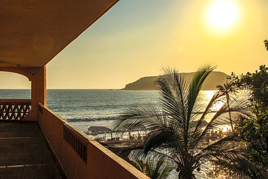 Costa de Oro Beach Hotel
