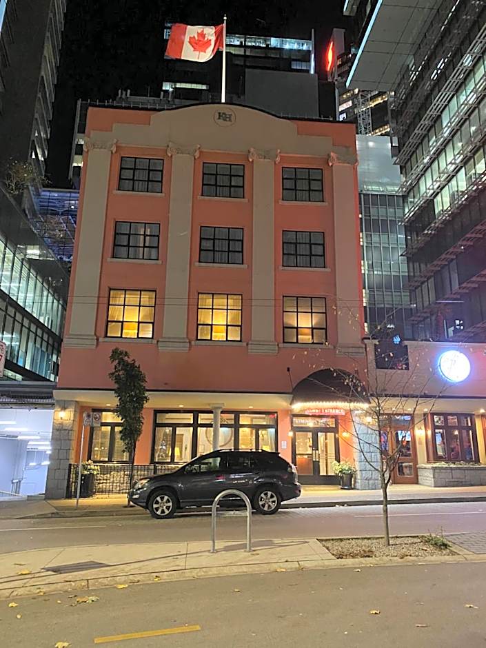 Kingston Hotel