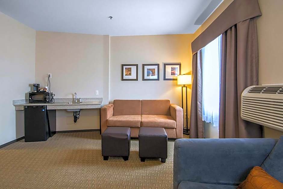 Comfort Suites Saskatoon