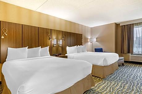 Queen Room with Two Queen Beds - Non-Smoking