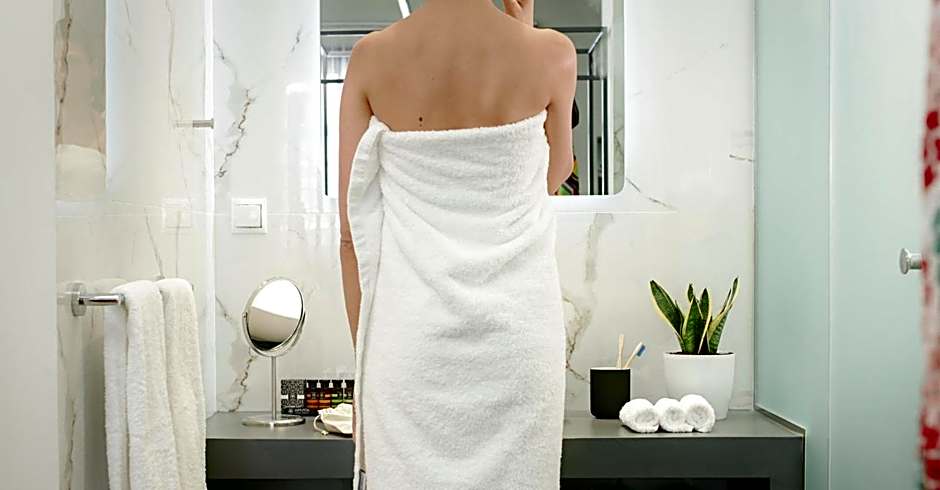 The Gem Society Hotel