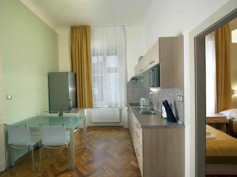 Residence U Cerne veze