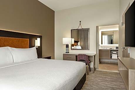 1 King 2 Room Suite