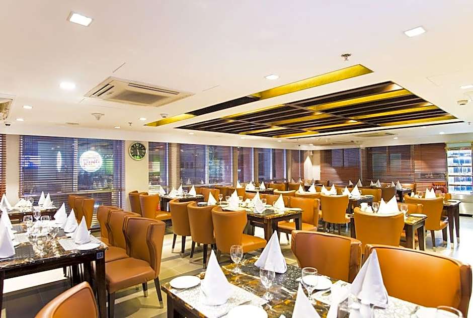 Platinum Grand Hotel