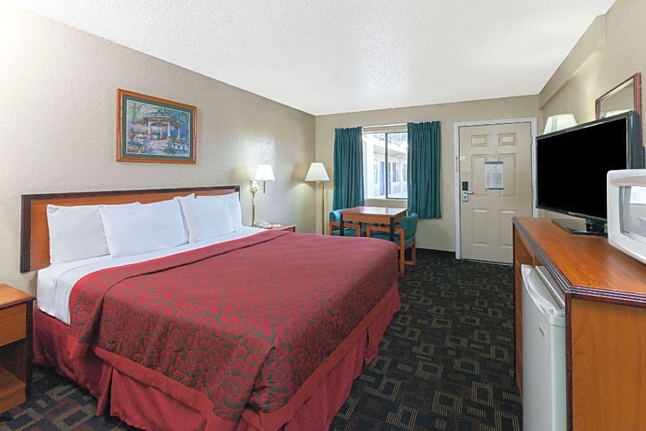 Days Inn by Wyndham Oklahoma City West – Oklahoma City, OK