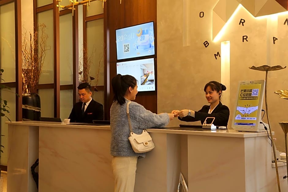 Borrman Hotel Huaihua High Speed Railway South Station Wanda Plaza – Huaihua