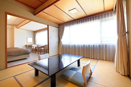 Japanese & Western Room with City View