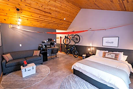 Deluxe Family Room