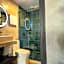 Hotel Alcala Expo