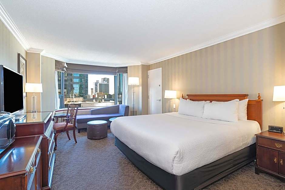 Sandman Signature Edmonton Downtown Hotel