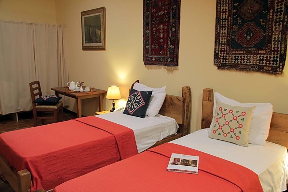 Silk Road Hotel