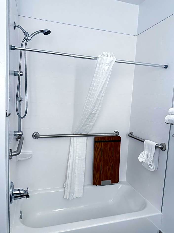 Country Inn & Suites by Radisson, Bloomington-Normal Airport, IL