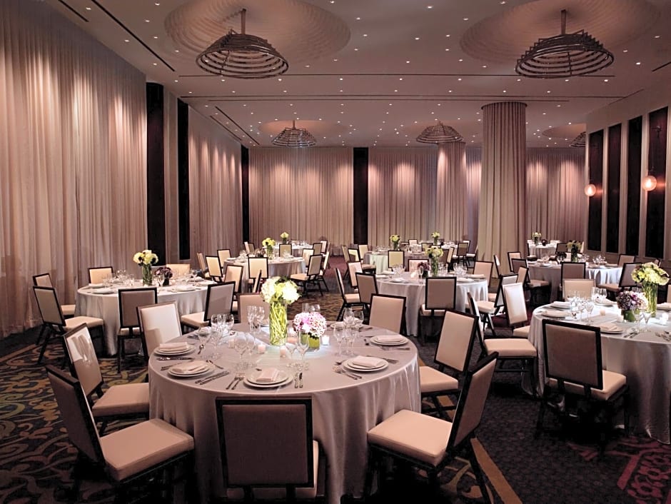 Kimpton Hotel Eventi, an IHG Hotel