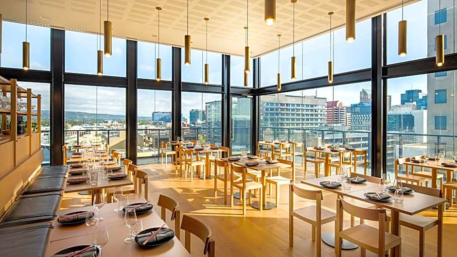 Crowne Plaza Adelaide By IHG