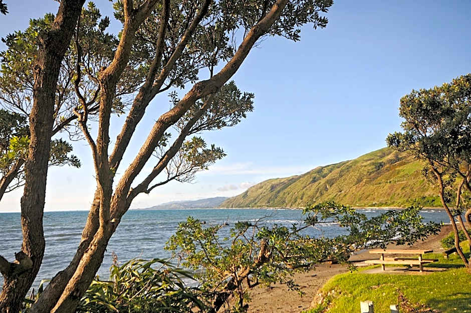 Kapiti Waves Bed & Breakfast