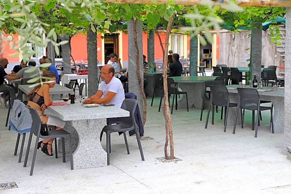 Hotel Ristorante Grotto Serta