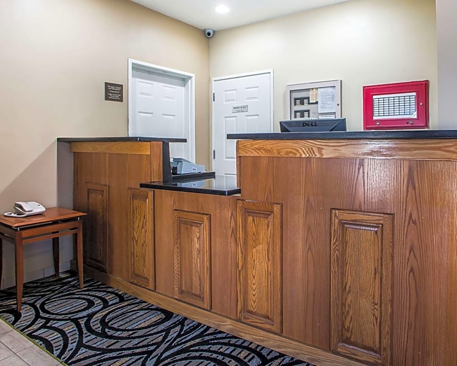 Quality Inn Dayton North - Vandalia