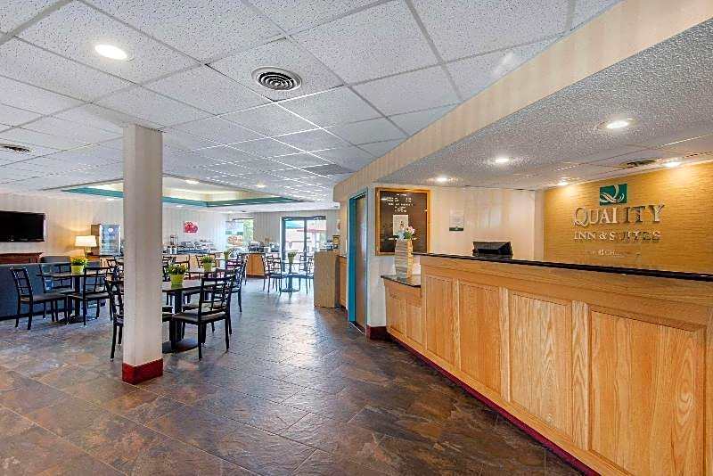 Quality Inn & Suites Mansfield Area