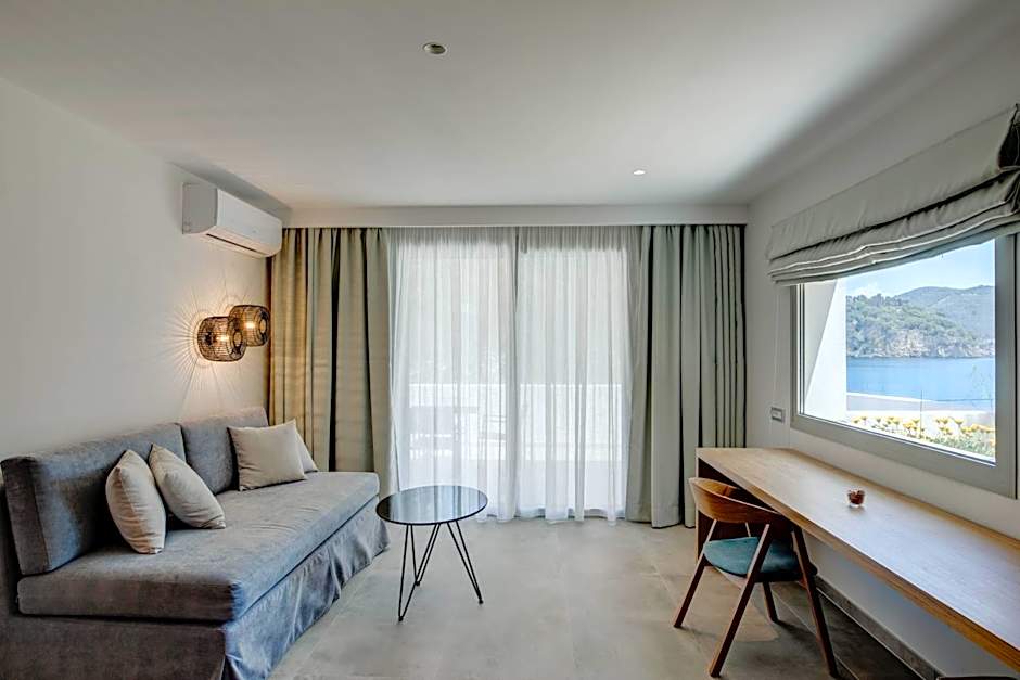 Alboro seaside suites