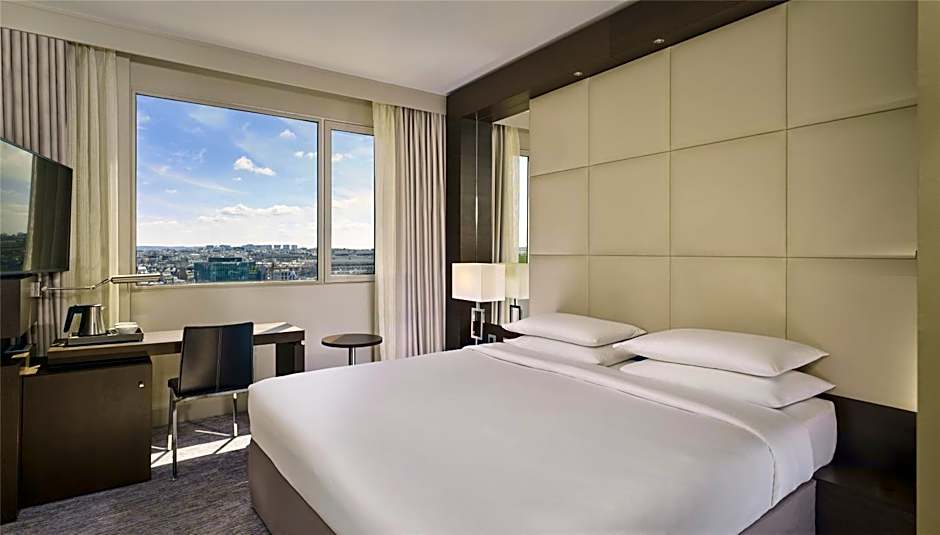Hyatt Regency Paris Etoile